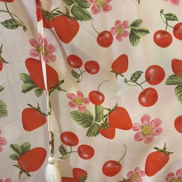 Rose & Olive White and Red Flutter Sleeve Tie Front Blouse - Picture 3 of 3